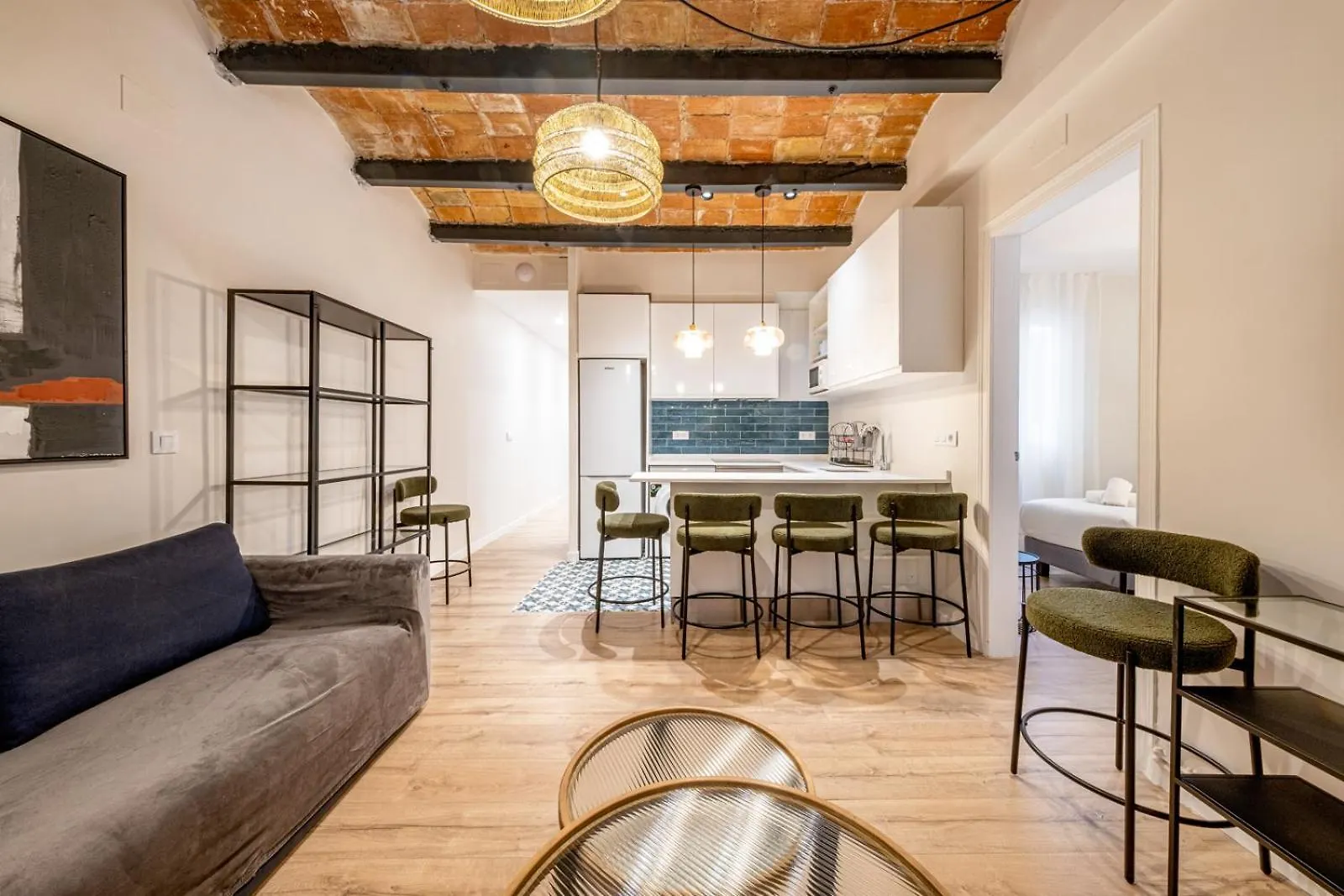 Apartment Bebarceloner Eixample Apartments- 4 Bedrooms