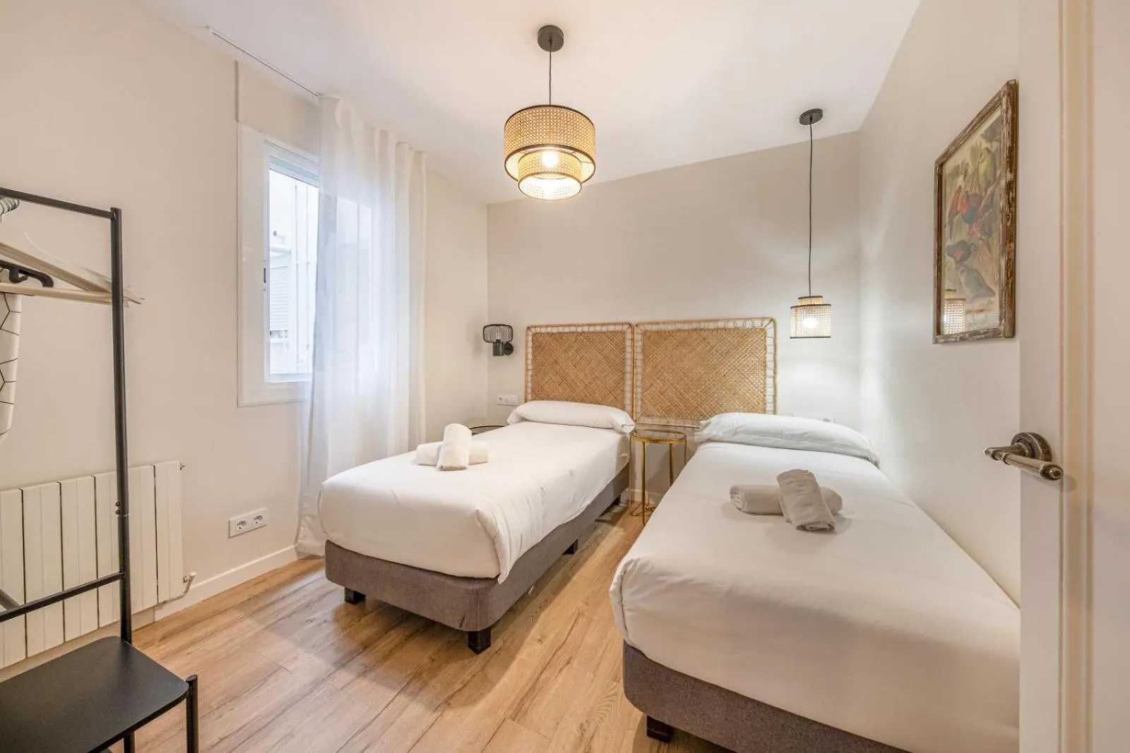 Bebarceloner Eixample Apartments- 4 Bedrooms 0*, Barcelona