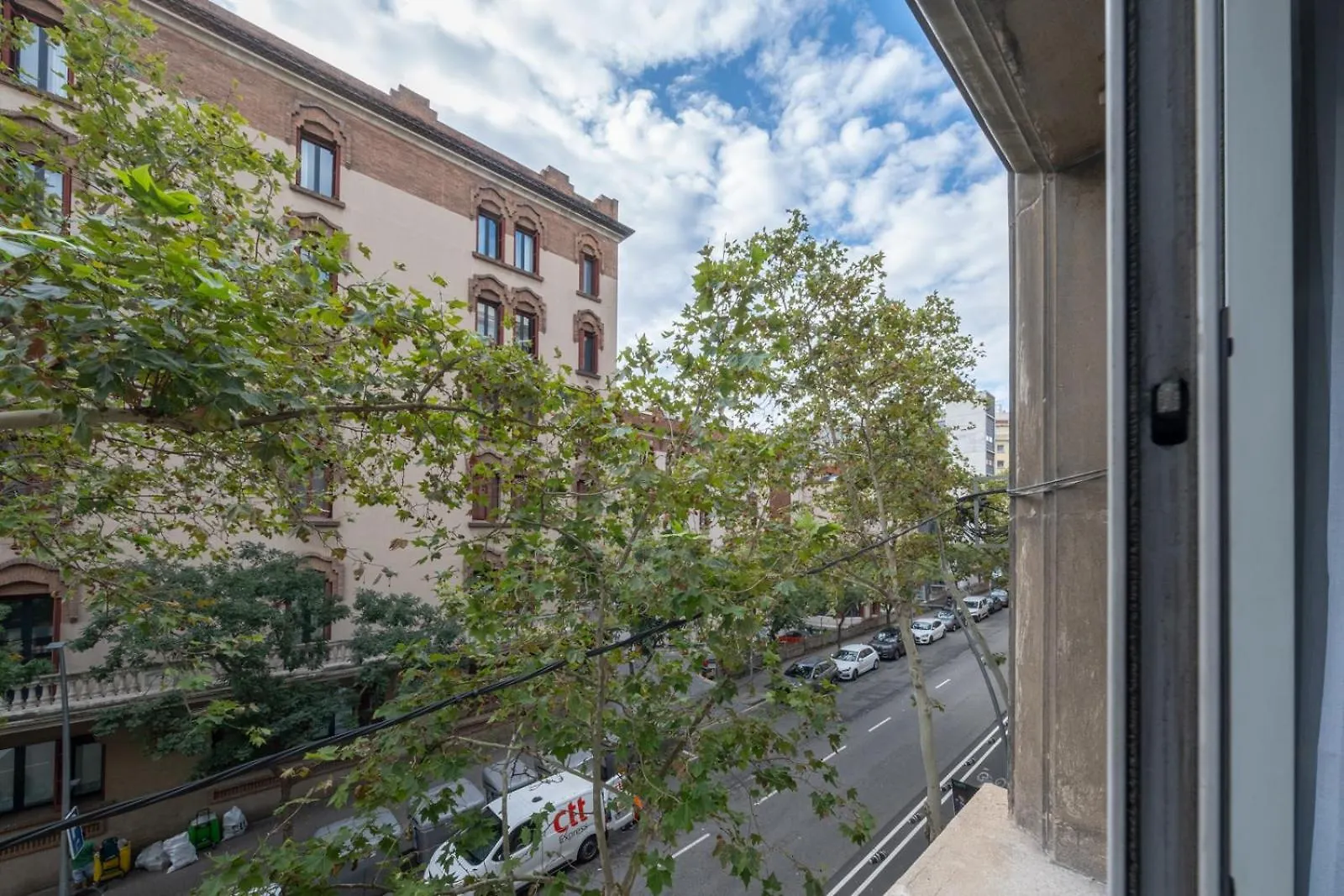 Bebarceloner Eixample Apartments- 4 Bedrooms Barcelona