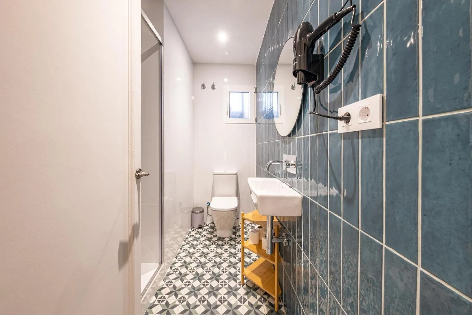 Bebarceloner Eixample Apartments- 4 Bedrooms 0*, Barcelona Spanje